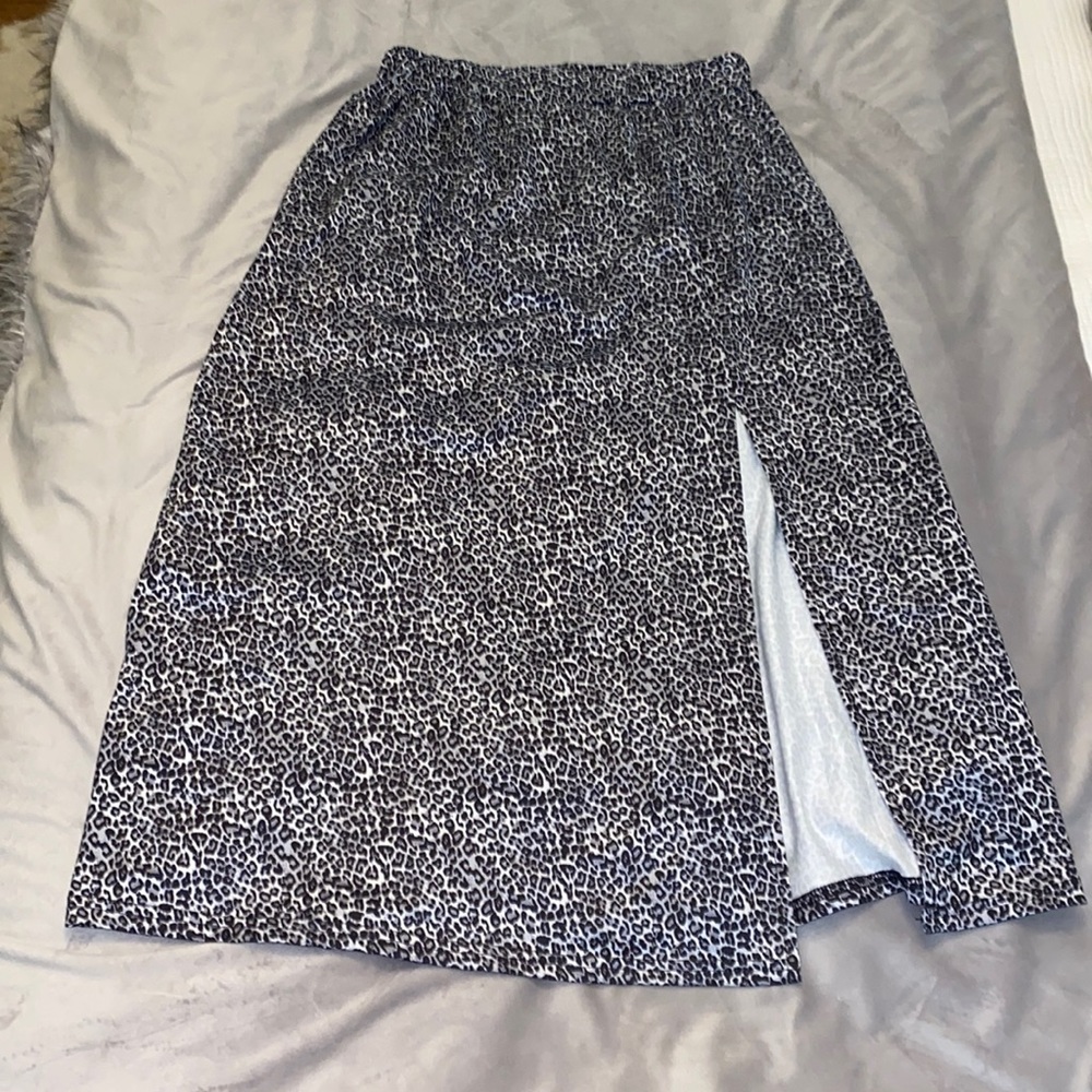 Amazon midi skirt with a slit